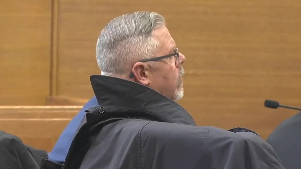 Cruise boat's 2nd officer describes Fox River collision at Lindemann trial - Vimarsana News