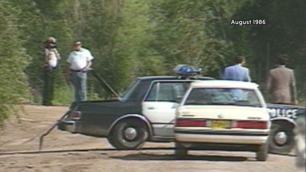 Police investigate the murder of Lisa Holstead. August, 1986.